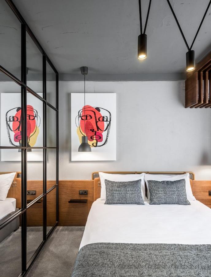 7 Rooms Suites ベオグラード エクステリア 写真